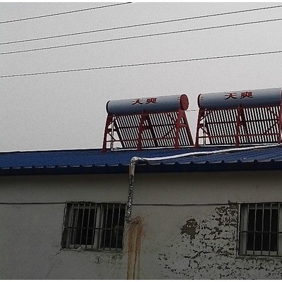 家用太阳能热水器取暖