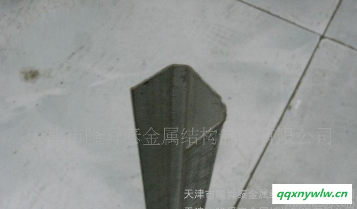 长期太阳能热水器支架 热水器镀锌支架图2