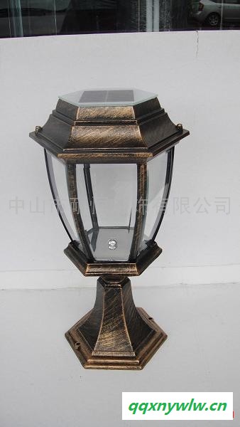 太阳能灯围墙灯
