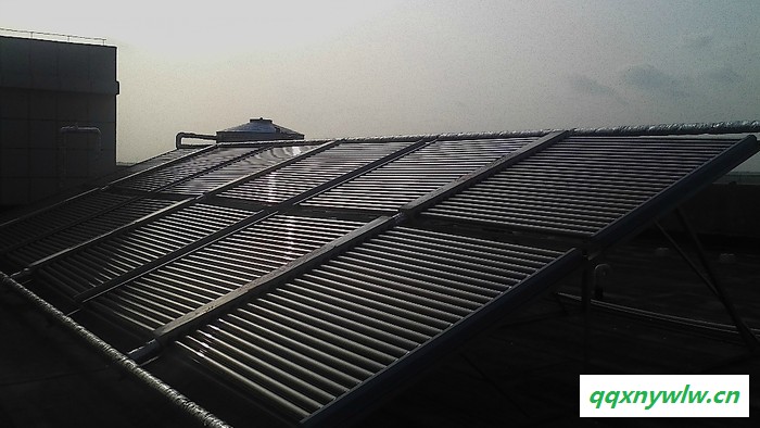 供应根据客户需求1吨以上太阳能热水器工程图2