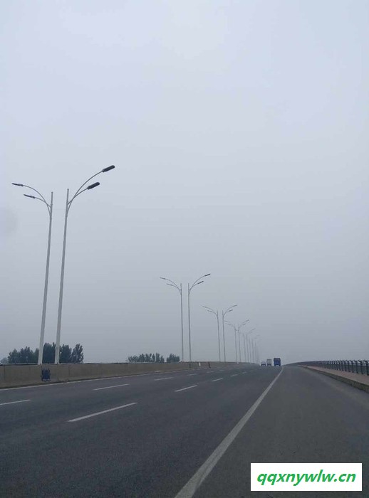 怎么判断太阳能电池板的好坏图1