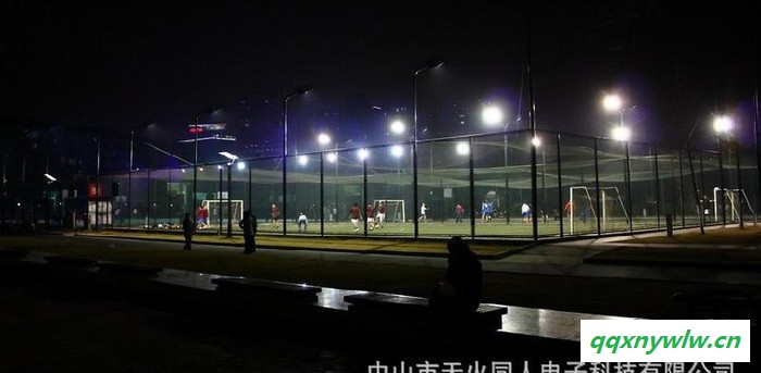 太阳能路灯控制器、球场灯控制器，以及太阳能控制器方案开发