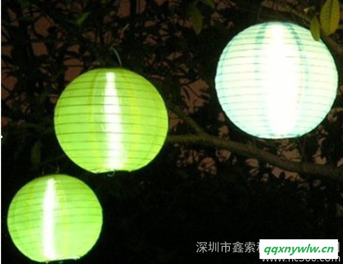 太阳能灯笼 可折叠美观，节能绿色环保图3