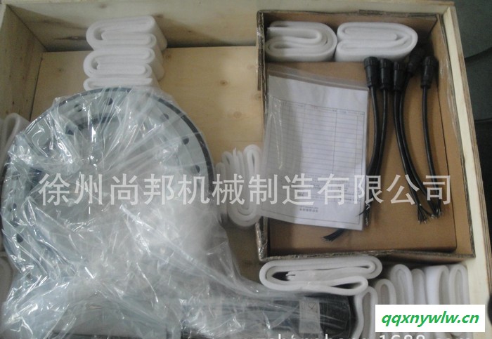 太阳能发电跟踪系统专用回转驱动，回转式减速器生产图1