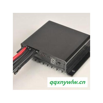 江苏东润光伏科技   太阳能路灯控制器  **