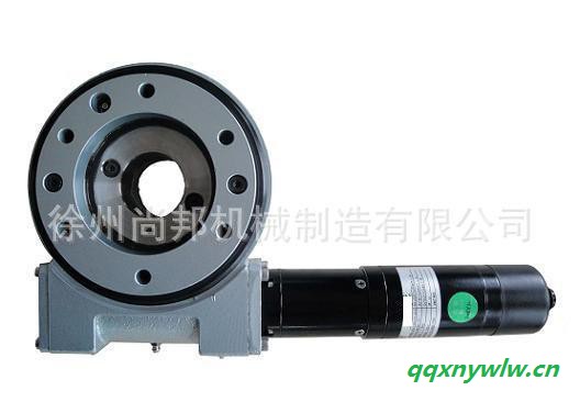 减速机：太阳能双轴跟踪用回转式减速器：SDE3-62-24E010