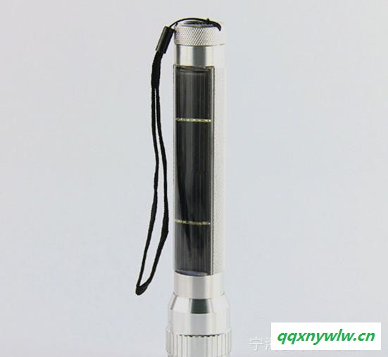 7颗LED灯珠太阳能强光充电手电筒Y-T107铝合金防身手电图2