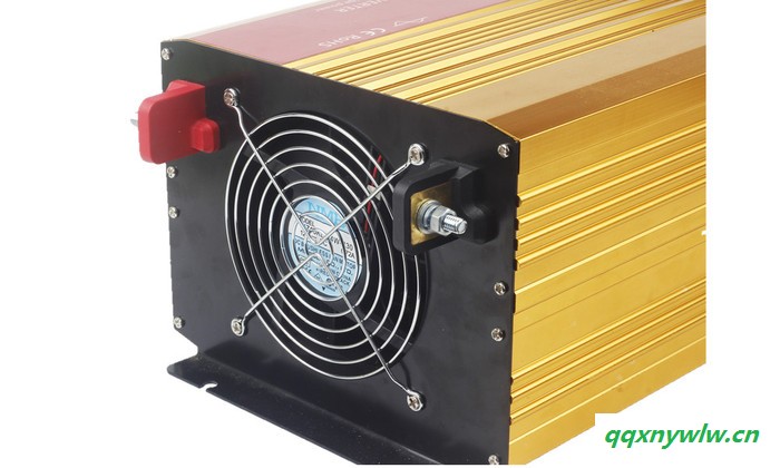 正弦波逆变器 电源转换器12V/24V/48V转220V5000W 太阳能逆变器