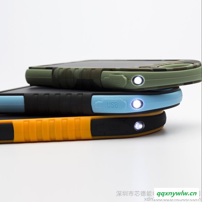 太阳能移动电源，户外三防：防水、防摔、防震的充电宝适用于iPhone,Android智能手机，iPad,GPS,照相机等图2