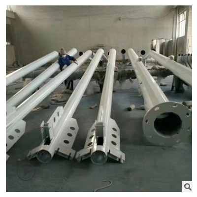 太阳能蓝球场灯厂家直供8米12M300W600瓦光伏发电球场中半高杆灯
