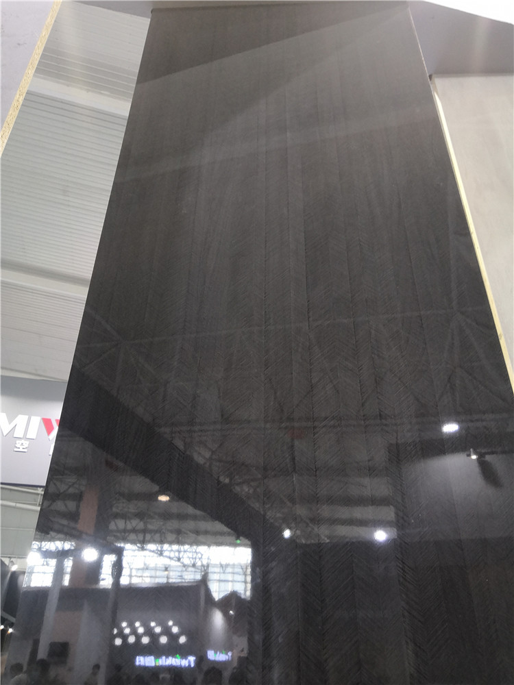 河北高光板厂家高层用太阳能光板好还是热水器碳光板和高分子橱柜门优缺点  欢迎洽谈 