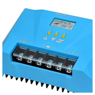 智能切换 12V 24伏 40A光伏充电控制器 带液晶显示 家用太阳能 PWM自动切换太阳能控制器